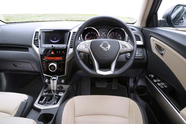 ssangyong tivoli india interior