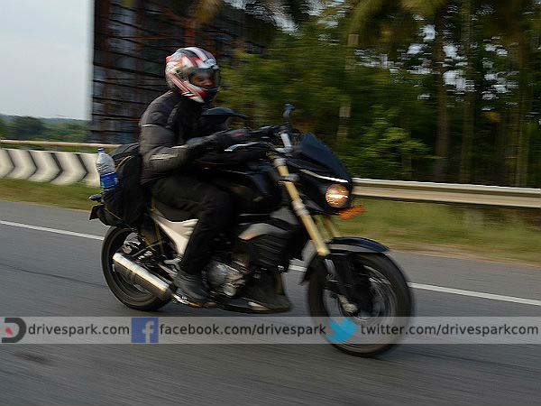top 10 most engaging facebook posts mahindra mojo spy shot