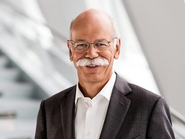 Diamler CEO: Google and Apple's self-driving cars are in significant progress