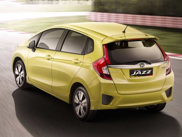 honda jazz rs india rear profile
