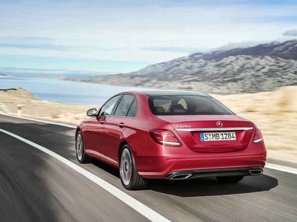 2017 mercedes e class rear profile
