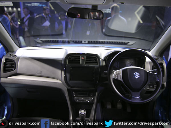 maruti vitara brezza interior