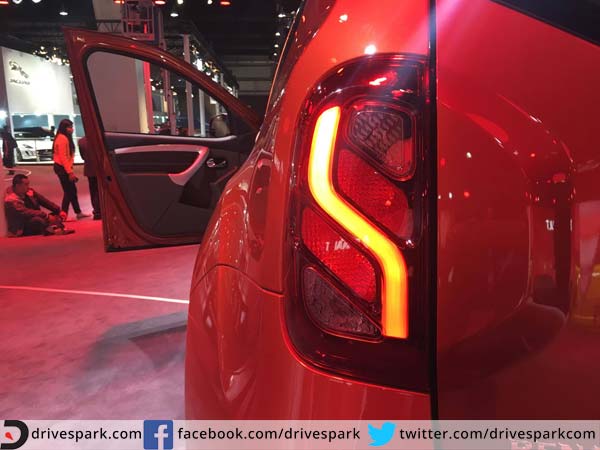 renault duster 2016 tail lamp renault duster 2016 tail lamp