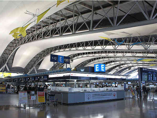 9. Kansai International Airport (Japan)