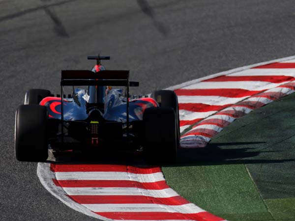 fernando alonso is not happy with mclaren honda