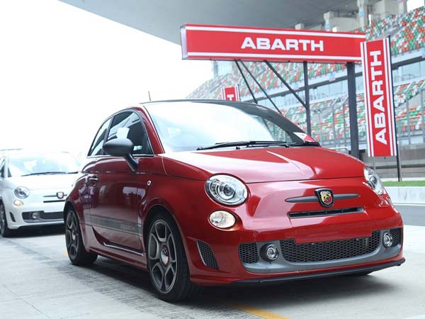 best turbocharged petrol cars in india 2016 fiat abarth 595