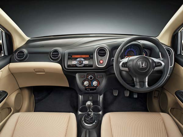 honda mobilio interiors