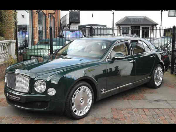 Queen Elizabeth's Bentley To Be Auctioned: This Is What You Should Know