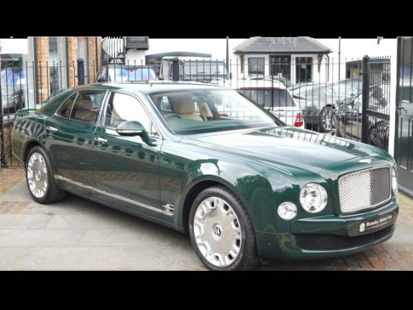 Queen Elizabeth's Bentley To Be Auctioned: This Is What You Should Know