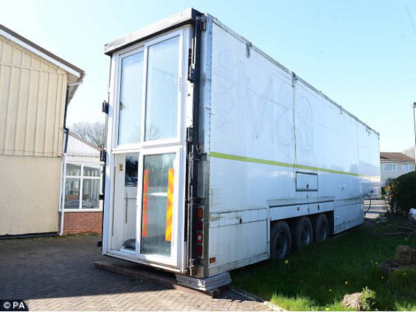 Man Ordered To Remove His Trailer House After Painstakingly Refurbishing It
