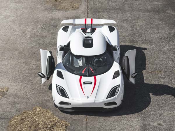 3. Koenigsegg Agera R 3. Koenigsegg Agera R