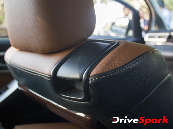 new-toyota-innova-crysta-features-in-detail