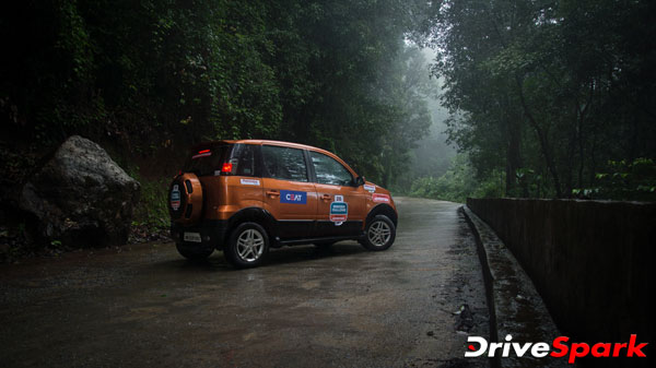 mahindra nuvosport rear three quarter