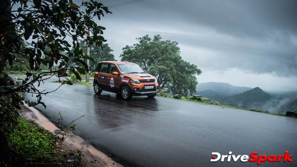 mahindra nuvosport on top of a ghat section