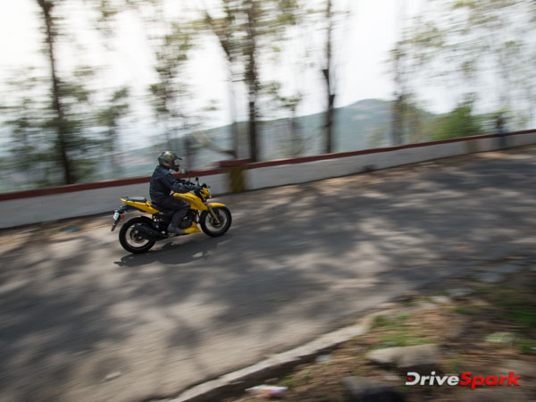 tvs apache rtr 200 4v ride and handling
