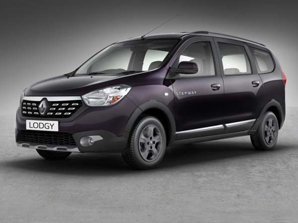 Specification Comparison: Toyota Innova Crysta vs Renault Lodgy vs Maruti Ertiga vs Honda Mobilio