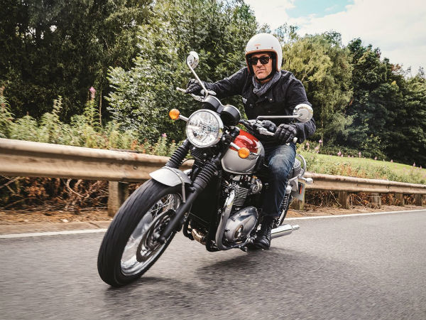 Bonneville T120 from Triumph is a motorcycle that will can be used for city rides as well as long rides. The Thruxton R is a more Cafe Racer like motorcycle and in our opinion will be fun around a track as well. Verdict Both motorcycles serve different purposes and will attract riders of all age and riding skills. In our opinion the Thruxton R will attract riders who want a retro looking motorcycle that can keep them entertained on the occasional weekend rides. The Bonneville T120 on the other could attract a more mature clientele towards it. Riders looking at a motorcycle that can be ridden everyday as well as for long trips across the country. Bonneville T120 by Triumph Motorcycles can also be used as a excellent touring motorcycle. It is our opinion that the Thruxton R is excellent value for money for the equipment it comes with. Bonneville T120 is not bad either and is bang for buck motorcycle from Triumph. Both motorcycles will suit different breed of riders and we think younger buyers will prefer the Thruxton will the slightly more mature audience would prefer the Bonneville T120. Summary: Triumph Motorcycles India has finally launched the entire range of its 21st century modern classics. British-based two-wheeler manufacturer has introduced all three the Street twin, Bonneville T120, and Thruxton R models in India. Here is our thought and reasoning whether you should buy yourself a Thruxton R or Bonneville T120 motorcycle.
