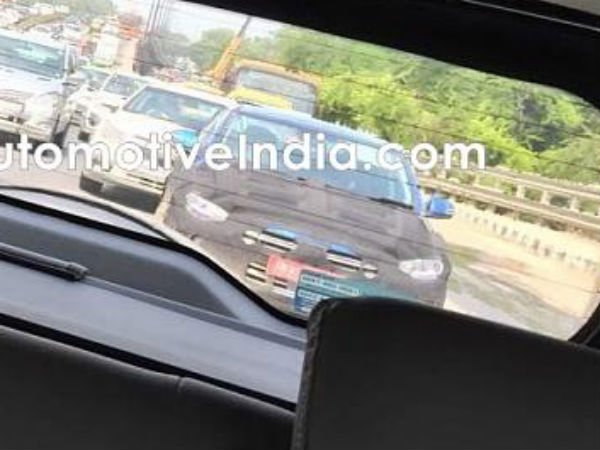 2016 hyundai elantra spotted testing in India