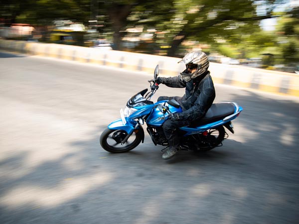 tvs victor ride and handling