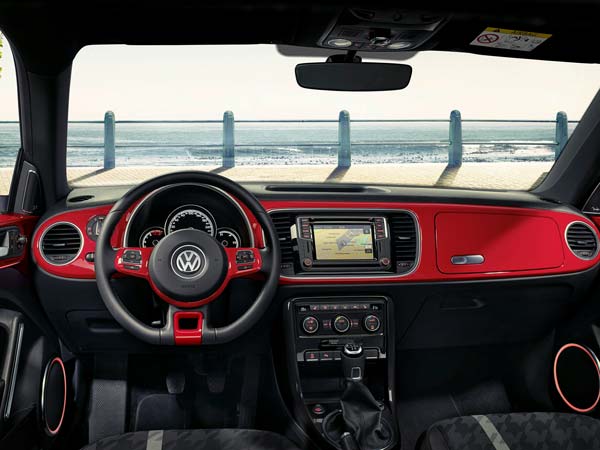 2017 volkswagen beetle interior