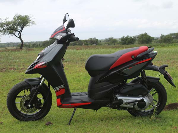 aprilia sr 150 side profile