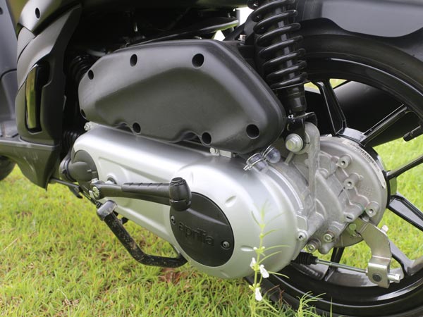 aprilia sr 150 engine