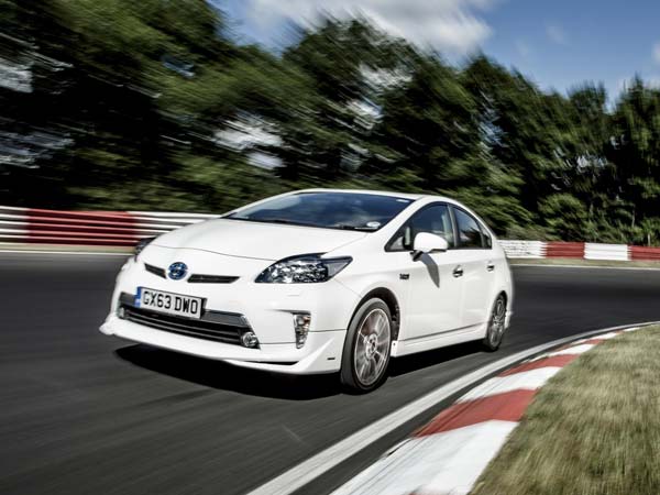 hybrid cars dubai government