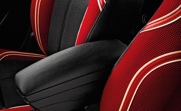 maruti suzuki swift vs maruti suzuki swift deca