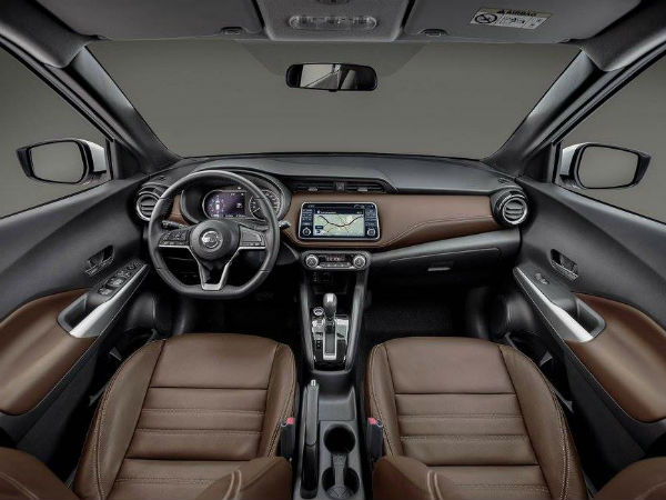 nissan kicks interior