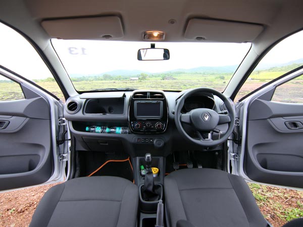 renault kwid 1 litre interior