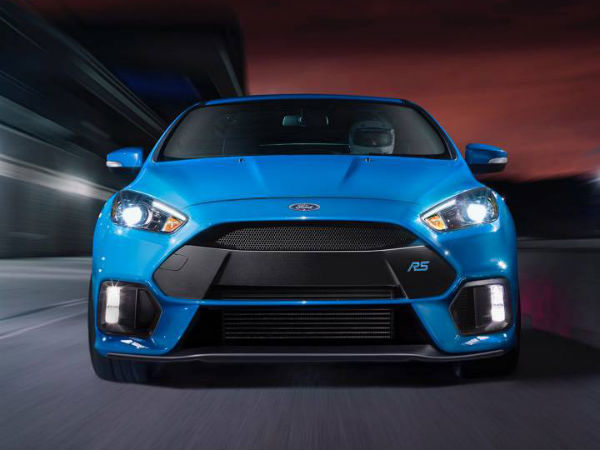 Watch This Driver Drift His Ford Focus RS Into A Wall Watch This Driver Drift His Ford Focus RS Into A Wall