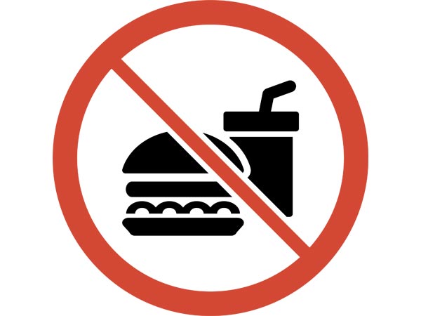 Lion Attacks Car At Bannerghatta National Park — Here's How It Can Be Avoided Lion Attacks Car At Bannerghatta National Park — Here's How It Can Be Avoided