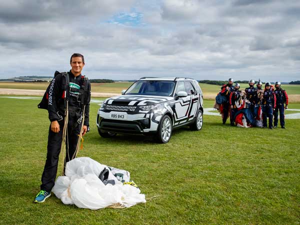 2017 Land Rover Discovery Seats Goes Intelligent