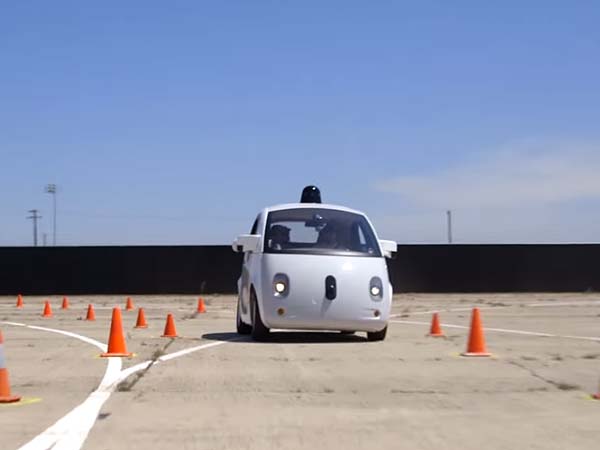 Google’s Driverless Cars Are Cop Friendly