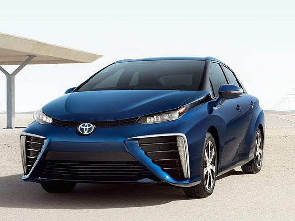 Toyota’s Creative Advertisement Targets Tesla Model 3 Waiting List Customers Toyota’s Creative Advertisement Targets Tesla Model 3 Waiting List Customers