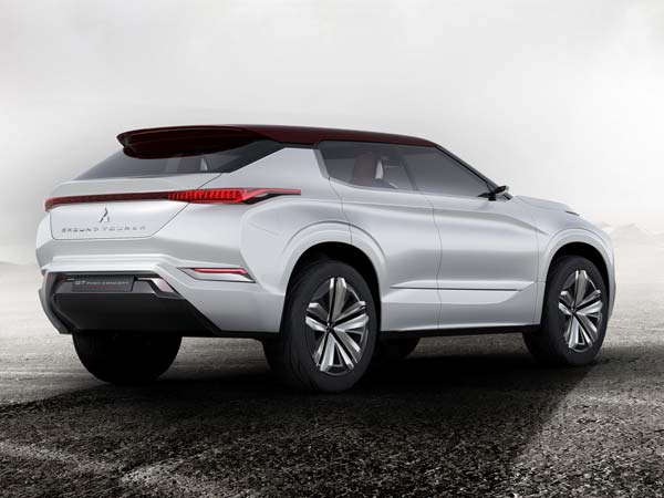 Mitsubishi GT-PHEV Concept