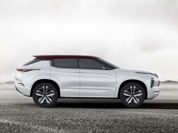 Mitsubishi GT-PHEV Concept