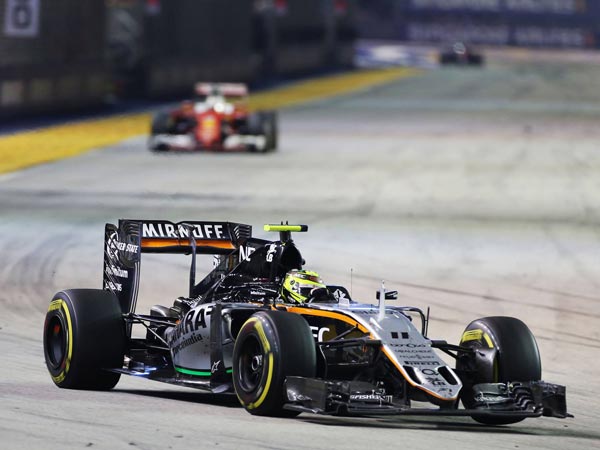 Rosberg Wins His Very First Singapore GP With Ease