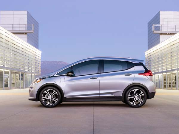 GM Reveals Bolt All-Electric Car Price; Expensive Than Tesla Model 3