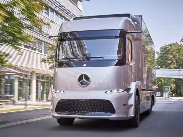 Daimler Reveals Mercedes-Benz Urban eTruck — Advanced Urban Truck Technology