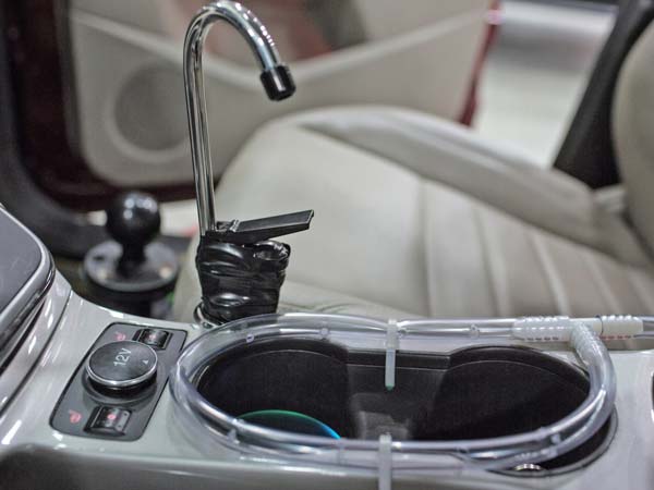 Ford Engineer Develops Drinking Water From The Car Air-Conditioning System