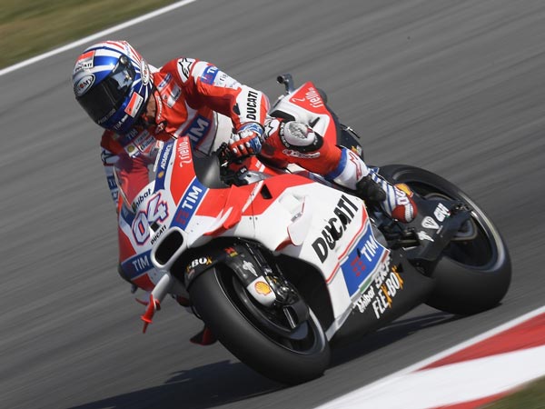 Motogp: Ducati GP16 With Prototype Wheel