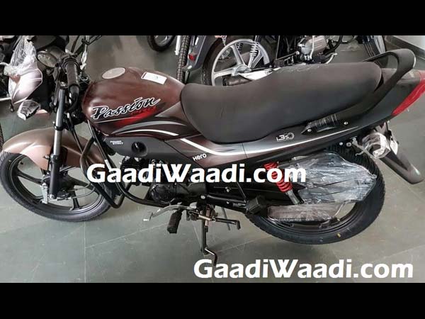 Hero Passion iSmart Spotted At Dealership