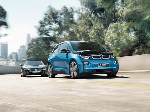 Interested In An Electric Car? Here Are 5 Advantages Over Petrol & Diesel Cars