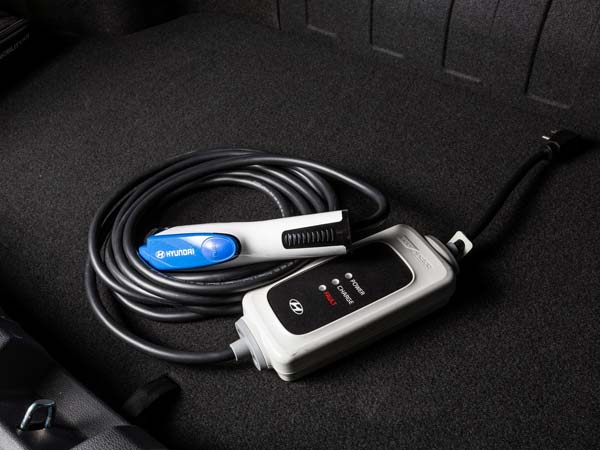 2017 Hyundai Sonata Hybrid Features Revealed — Enhancement Personified