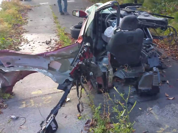 Rental Ford Mustang Splits In Two After Crash Rental Ford Mustang Splits In Two After Crash