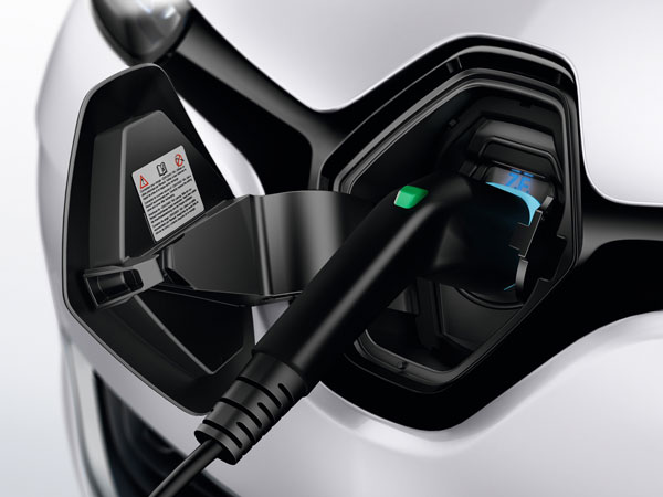 The All-New Renault Zoe With Impressive Driving Range Goes On Sale In France