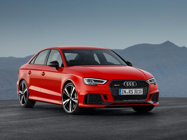2016 Paris Motor Show: Audi RS3 Unveiled