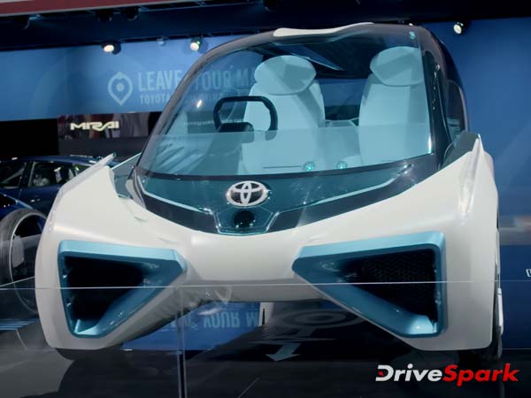 2016 Paris Motor Show: Toyota FCV Plus Unveiled