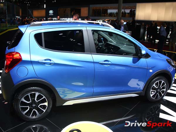2016 Paris Motor Show: Vauxhall Reveals Viva Rocks